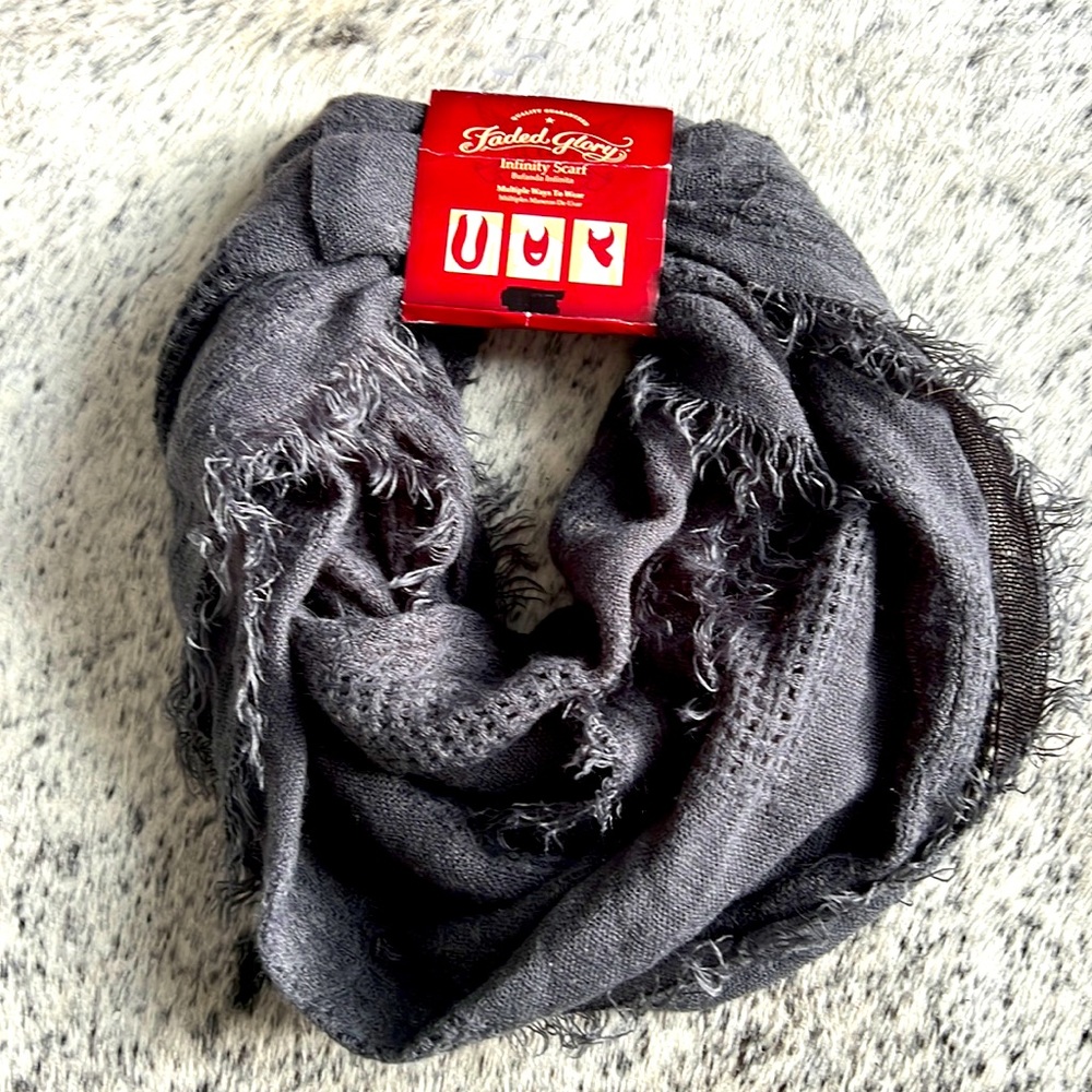 Infinity scarf